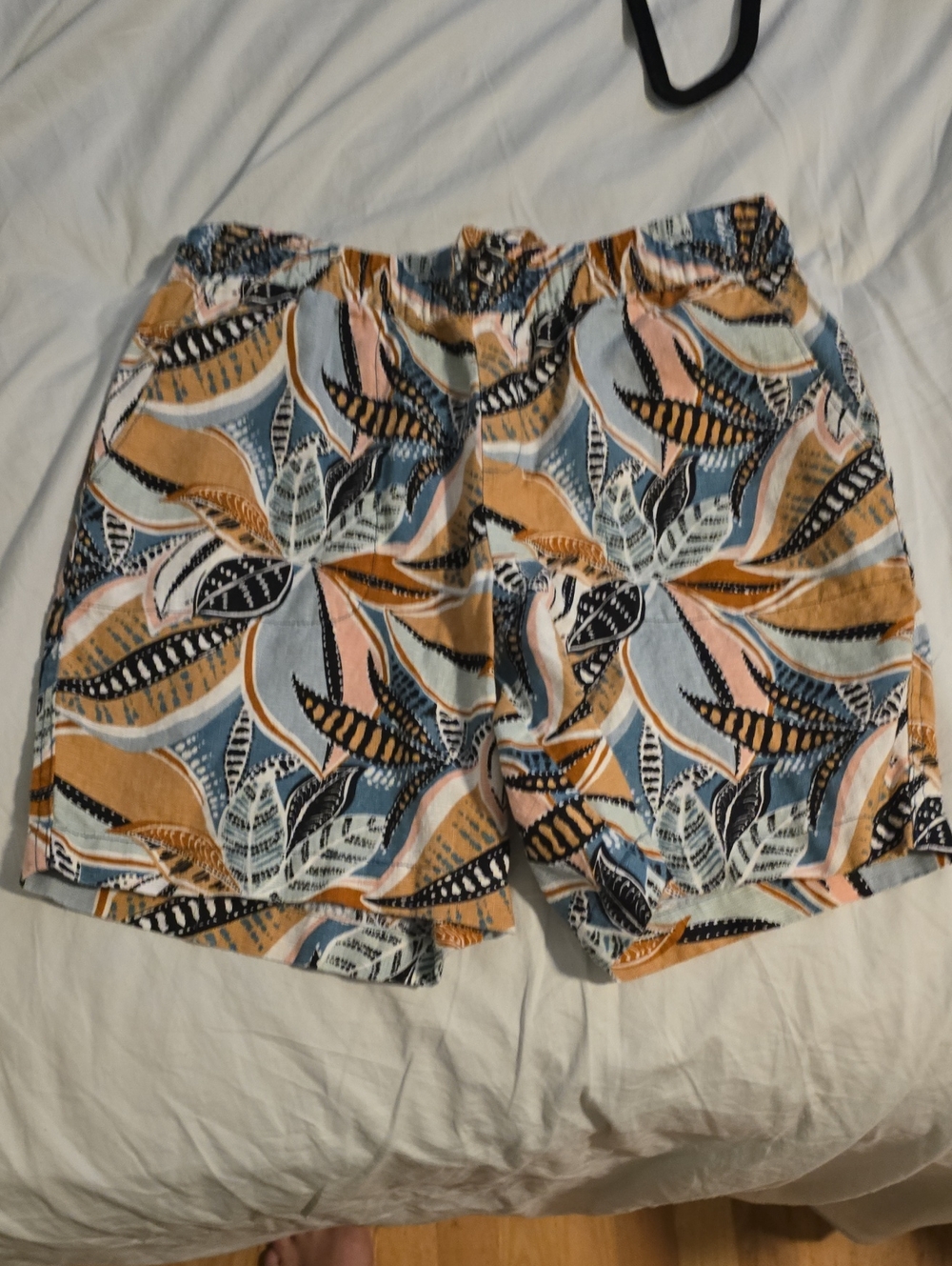 Garnet Hill Multicolor Leaf-Print Elastic-Waist Shorts